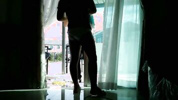 delivery man caught me jerking 外送員