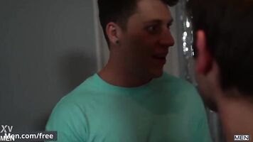 Sexy Frat Guys Sharing Dicks In Group Sex - Men.com