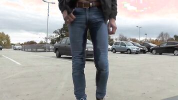 public jeans wetting